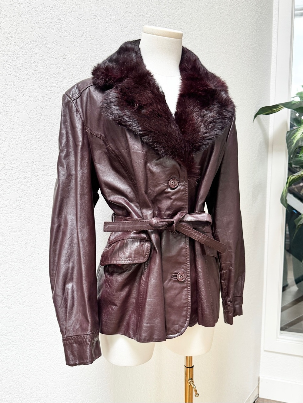 Vintage 1970s Bohemian Oxblood Burgundy Leather Belted Jacket Fur Collar XL